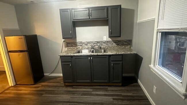 Building Photo - Coit-13616