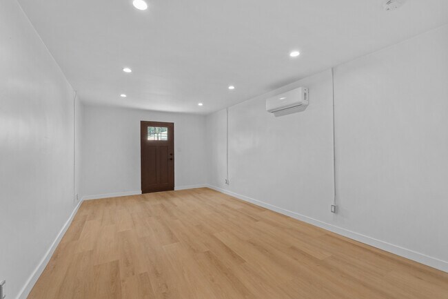 Building Photo - 1195 Georgia St