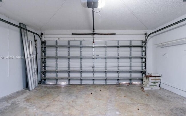 Building Photo - 3779 Pebblebrook Ct