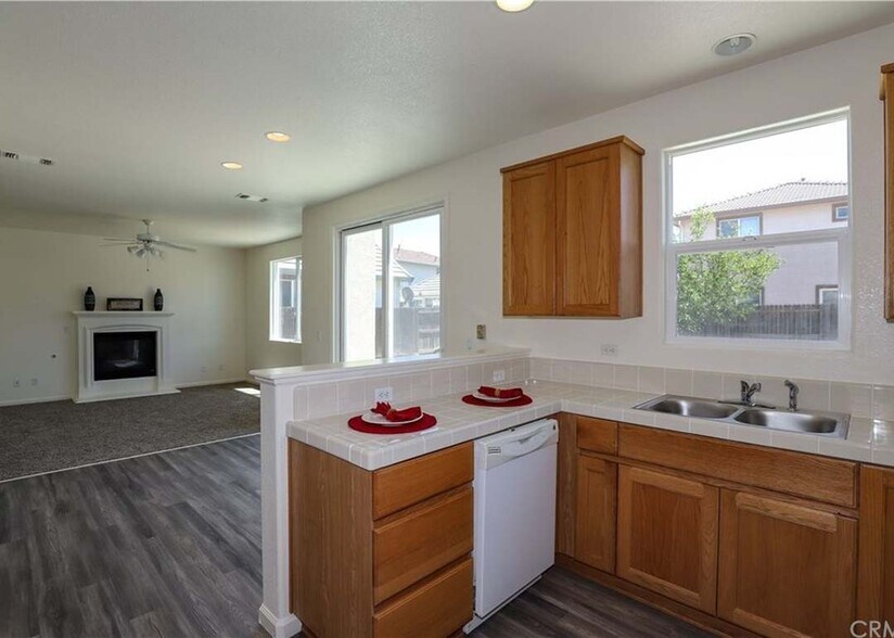 Building Photo - 468 Beckman Way