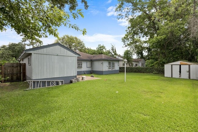 Building Photo - 3606 Wentworth St