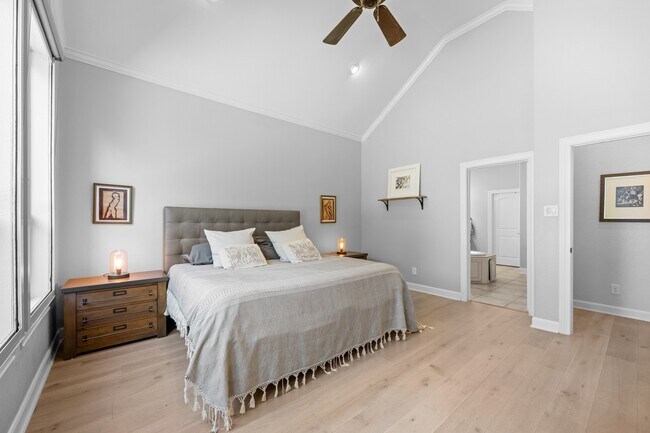 Building Photo - 27 Fury Ranch Pl