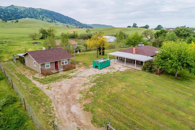 Building Photo - Home on Acreage (horses OK)  for Lease