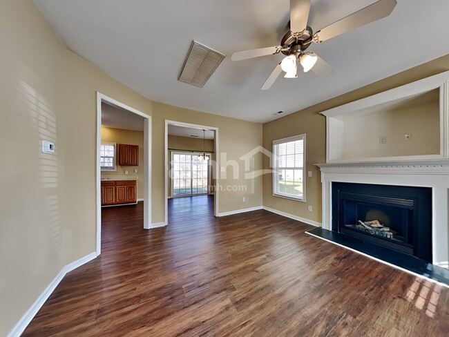 Building Photo - 1232 Sweetgrass St