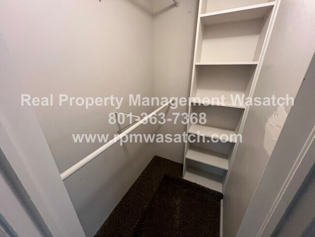 Building Photo - 1105 S 700 E