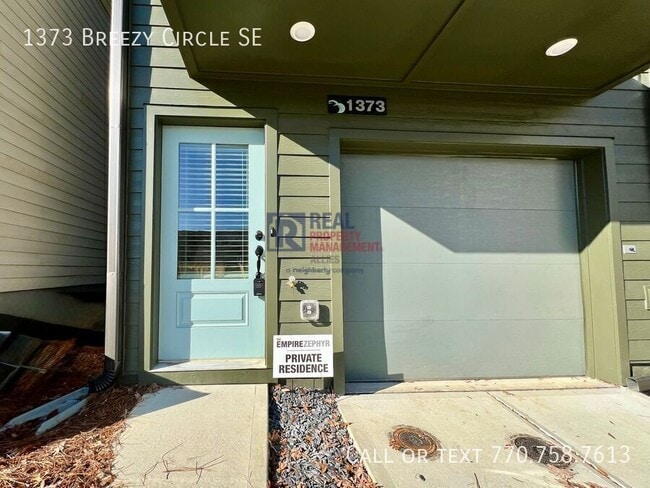 Building Photo - 1373 Breezy Cir