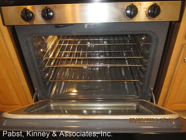 Building Photo - 4 br, 3 bath House - 14532 SOUTHFIELD DR.