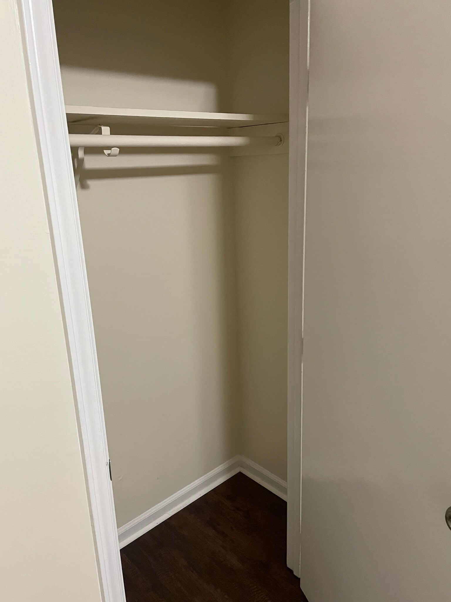 Building Photo - 224 Bridgefield Pl