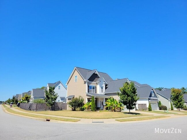 Building Photo - 1136 Valley Dale Dr