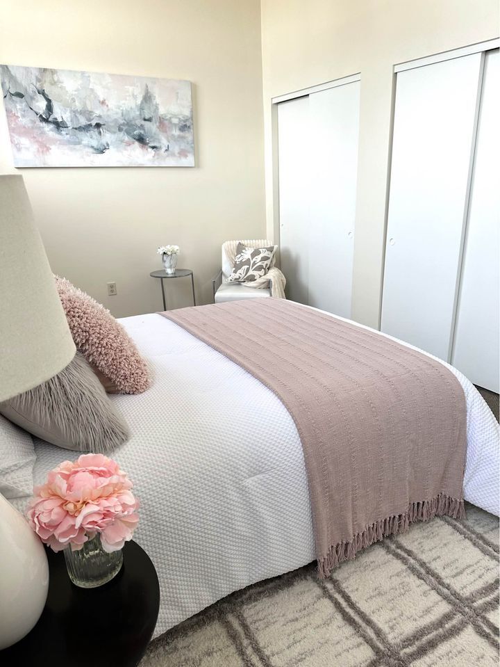 Building Photo - 15 Mount Saint Marys Way