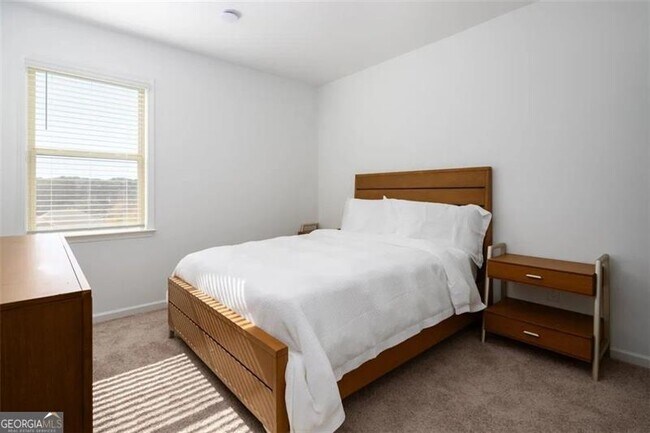 Building Photo - 2176 Derrick Dr