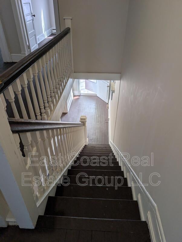 Building Photo - 304 1/2 W Martin St