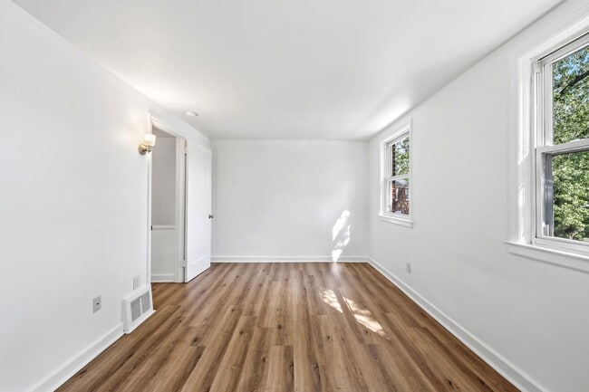 Building Photo - MOVE IN READY!! Freshly Updated 3-Bedroom Home for Rent