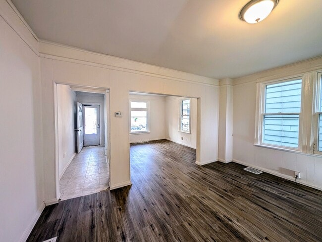 Building Photo - 416 Guilford Ave