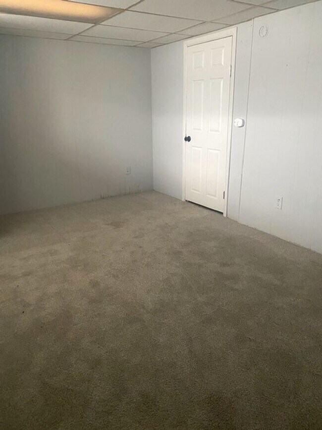 Building Photo - House for Rent in Upper Darby