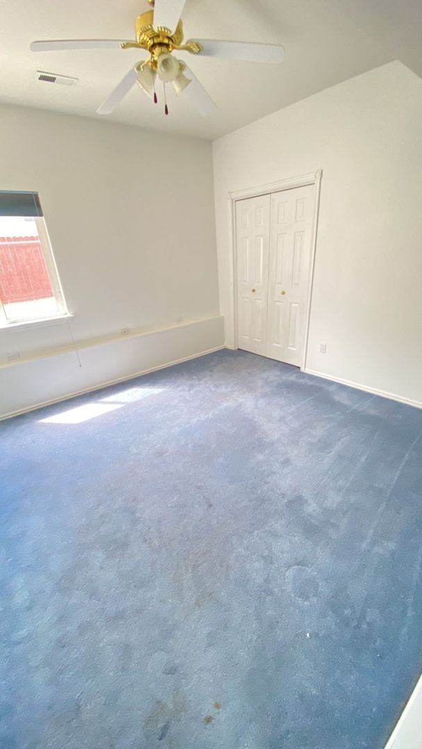 Building Photo - Spacious Home In A Quiet Subdivision