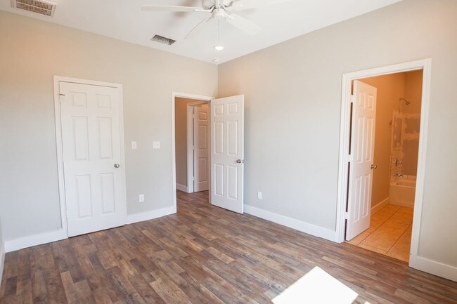 Building Photo - Available Now! New Construction 3 Bed 2 Ba...