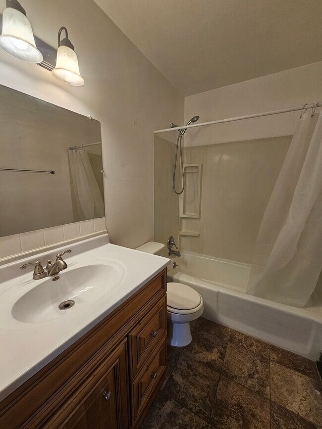 Building Photo - 3610 Central Ave