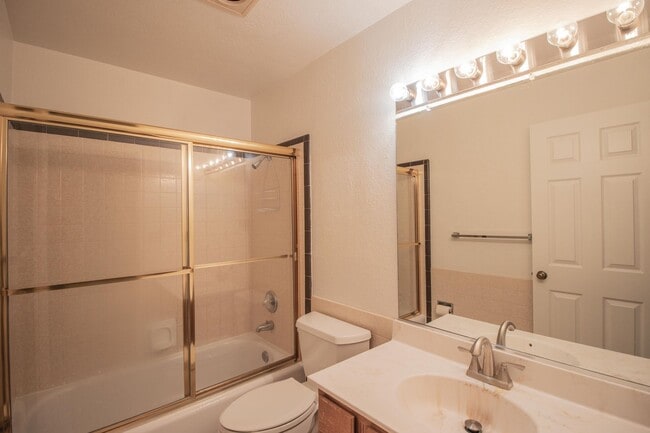 Building Photo - Spacious 3 Bed/2 Bath Flat with Stunning City Views | AMSI | Alexandr Metlinski