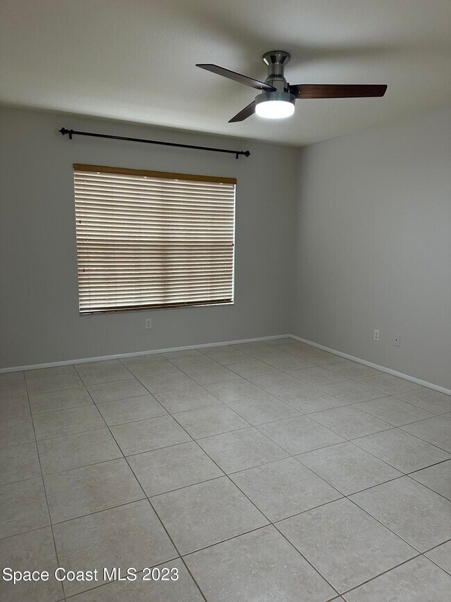 Building Photo - 1880 Long Iron Dr