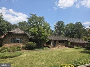 Building Photo - 5412 River Rd