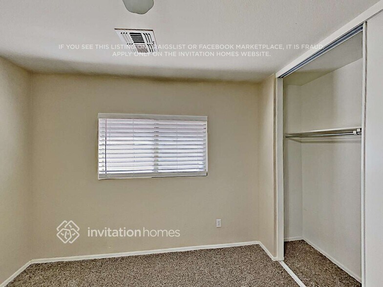 Building Photo - 203 E Valley View Dr