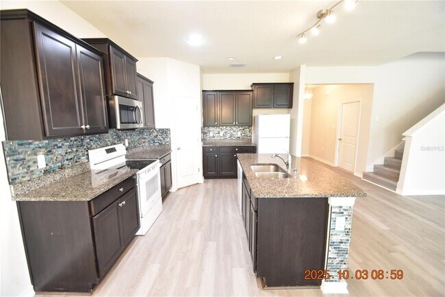 Building Photo - 5013 Boxer Stitch Ct