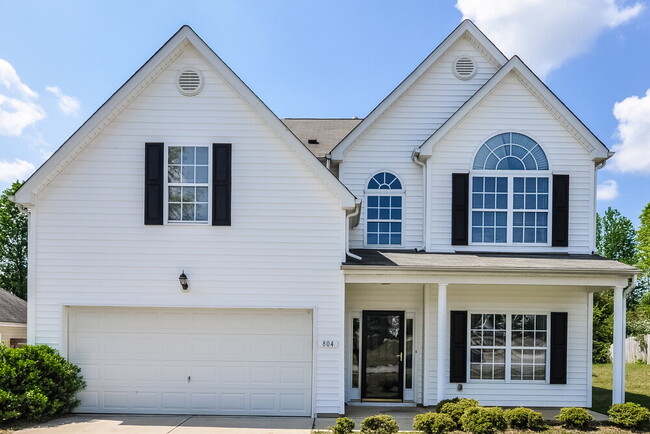 Building Photo - 804 Red Oak Tree Dr