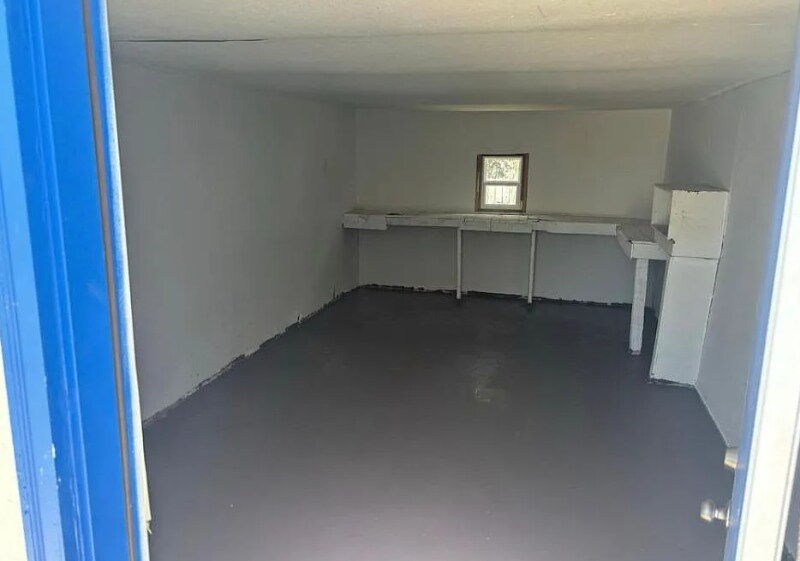 Building Photo - 5202 N Rockwell Ave