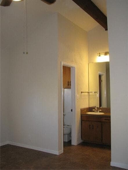Building Photo - 6509 Skycrest Dr
