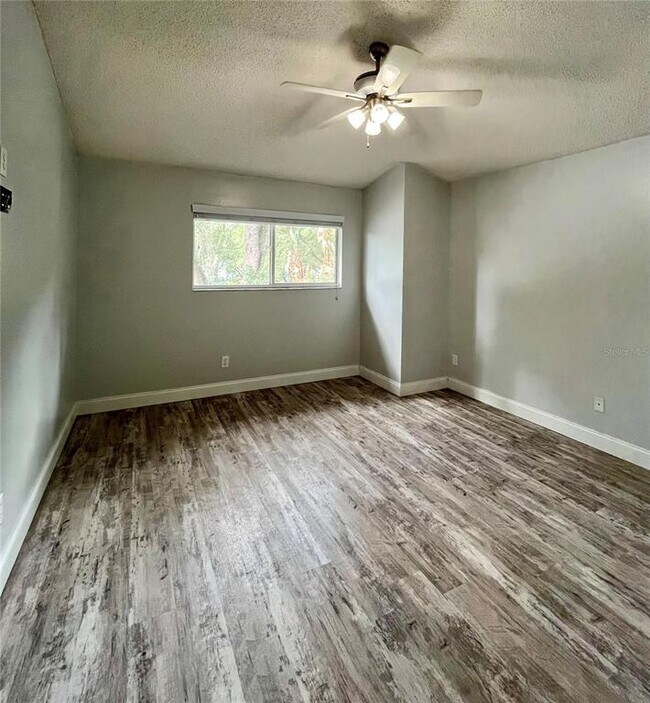 Building Photo - 9318 Heritage Oak Ct