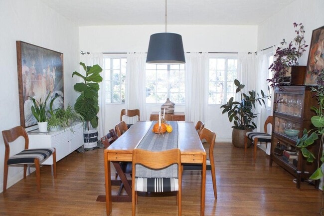 Building Photo - 1513 Murray Dr