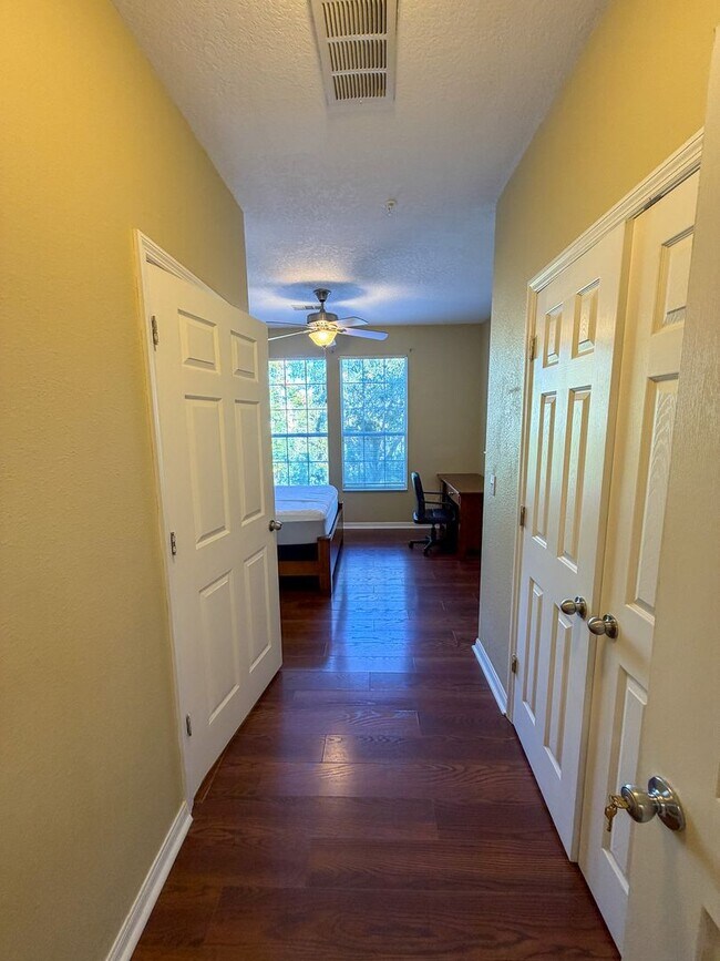 Building Photo - Campus View North #203