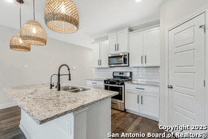 Building Photo - 3423 Iron Cyn