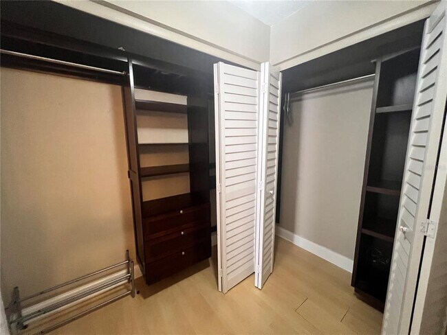 Building Photo - 302 Palm Coast Pkwy NE