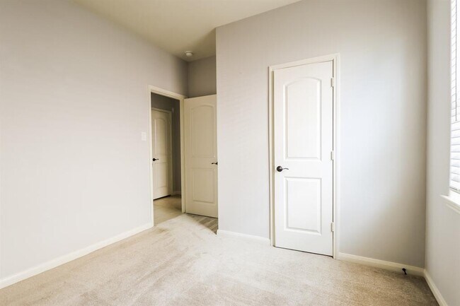 Building Photo - 7622 Dusty Melody Ln