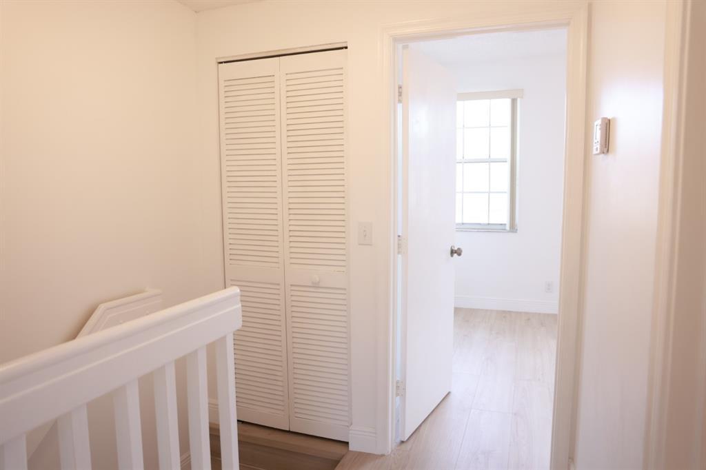 Building Photo - 16686 Hemingway Dr