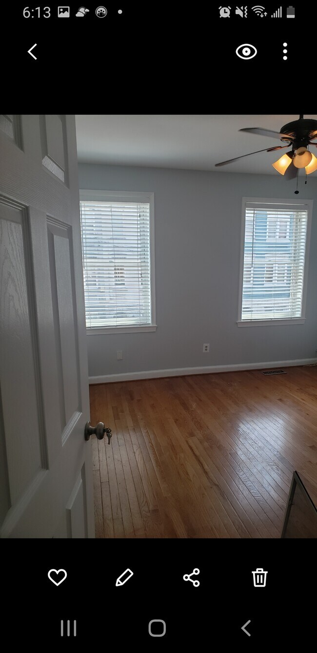 Building Photo - 415 Elm St NW