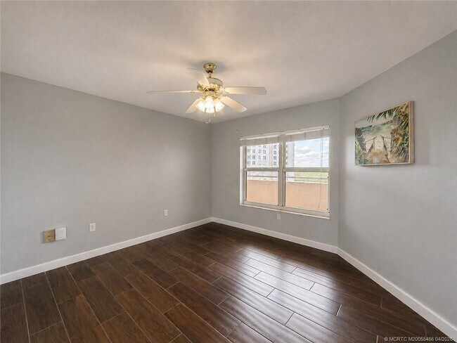 Building Photo - 5051 N Hwy A1A