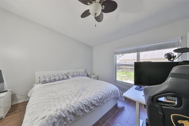 Building Photo - 1204 Sawdust Ct