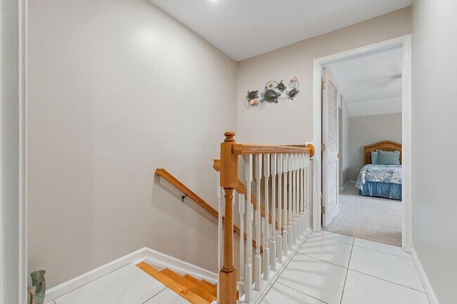 Building Photo - 353 S US HIGHWAY 1