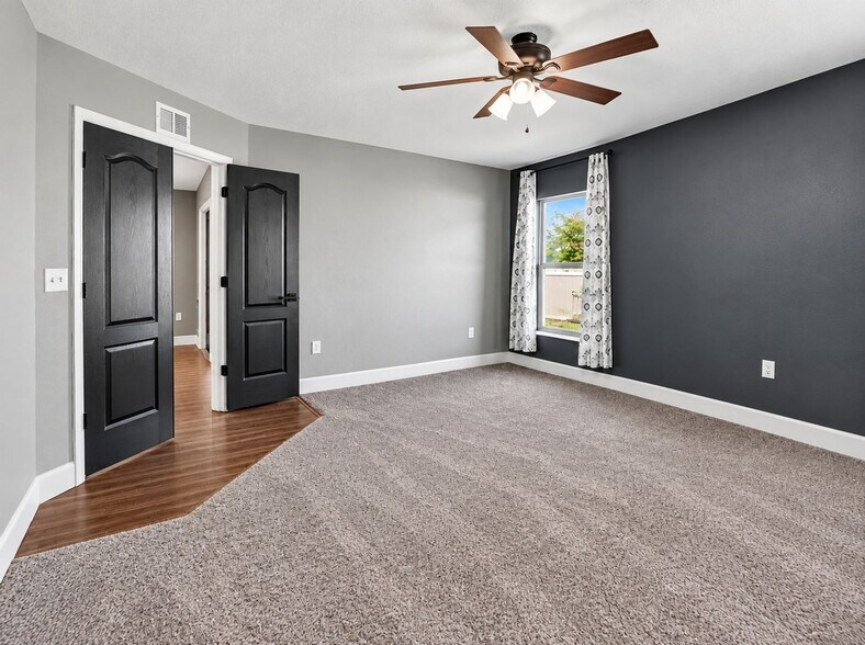 Building Photo - 188 Black Skimmer Ln