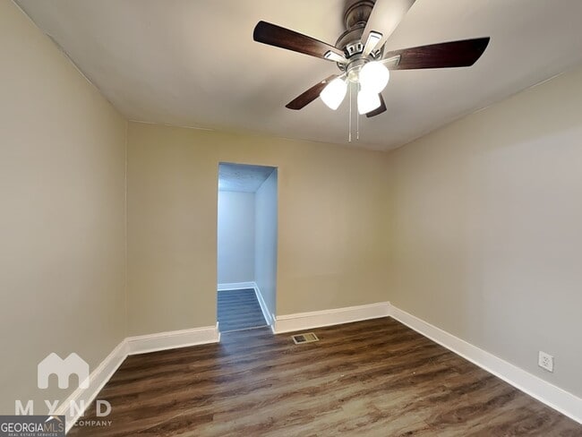 Building Photo - 1284 Westmont Rd SW