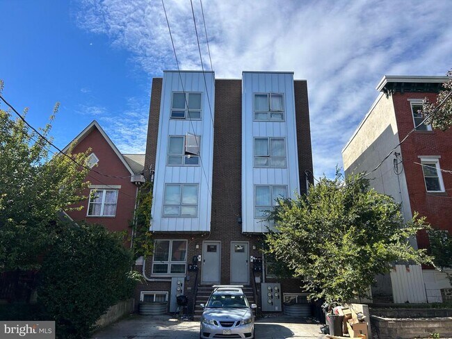 Building Photo - 1704 N 18th St