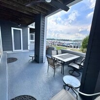 Building Photo - 18713 Vineyard Point Ln