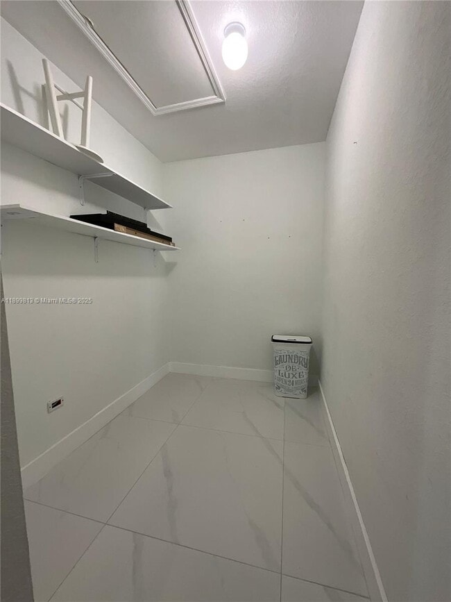 Building Photo - 13201 SW 274th Terrace