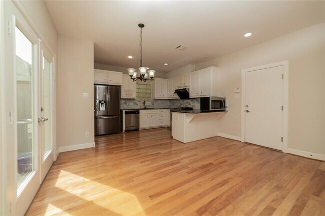 Building Photo - 3718 Main Aspen Dr