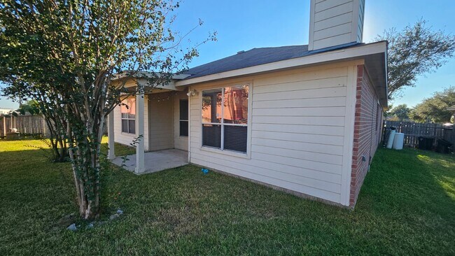 Building Photo - 5750 Ranch Prairie Tr