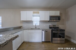 Building Photo - 1731 Hays St
