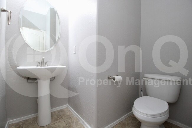 Building Photo - 4769 E Thunderheart Trail